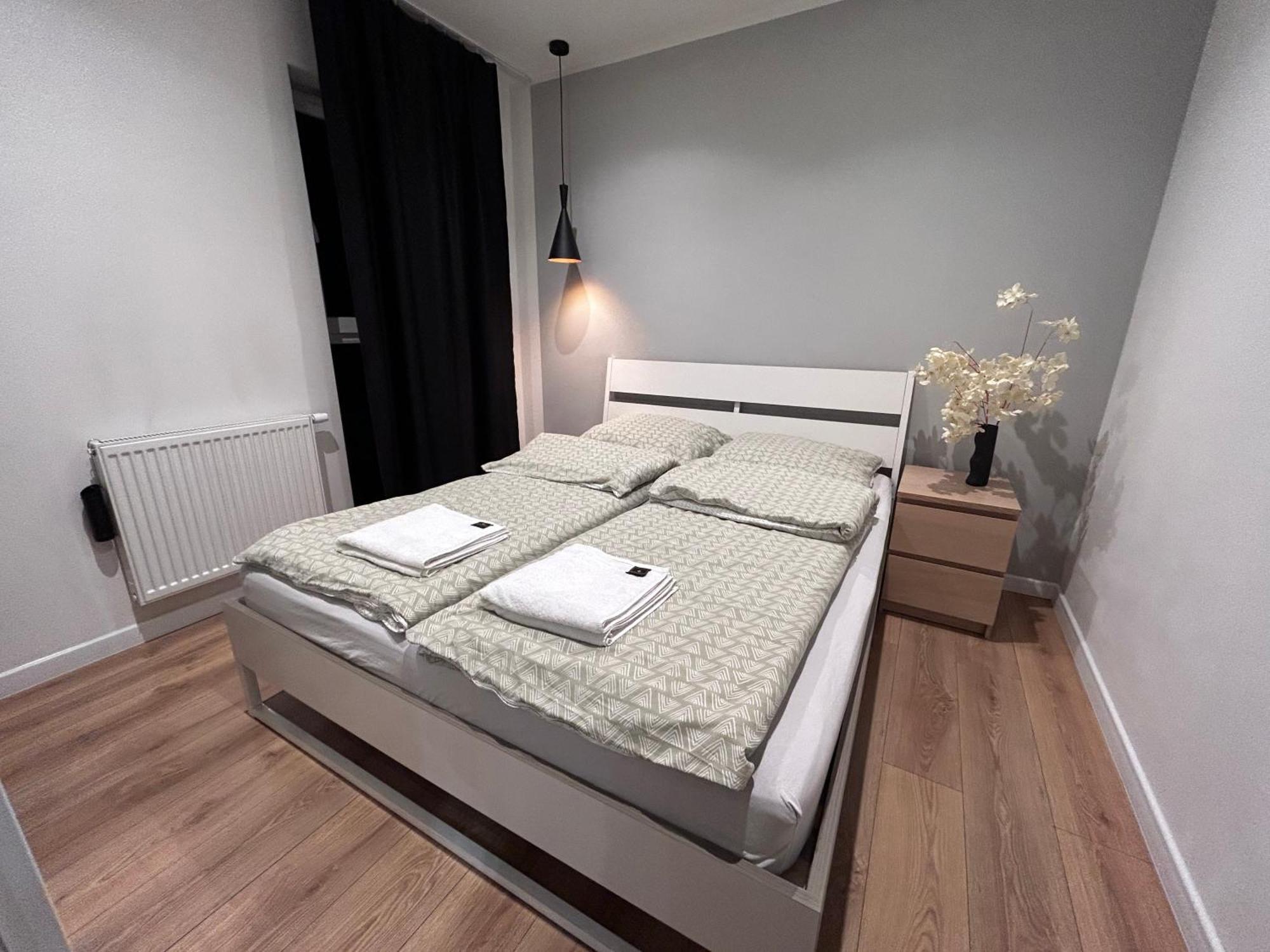 Apartament Zamkowy Bedzin Bagian luar foto